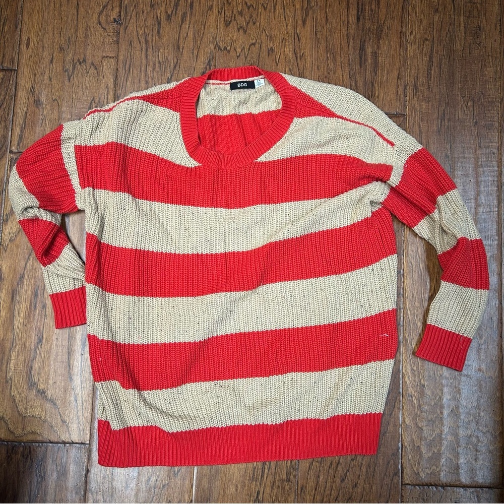 BDG colorblock‎ crewneck sweater